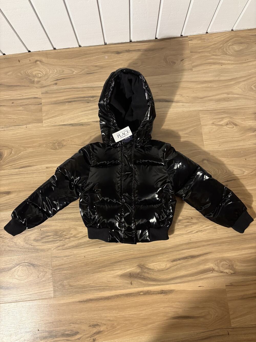 The Children's Place Girls XS 4 High Shine Puffer Jacket Black NWT